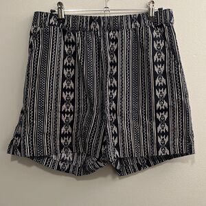 Weatherproof Vintage Women's Blue White Tribal Washable Linen Shorts